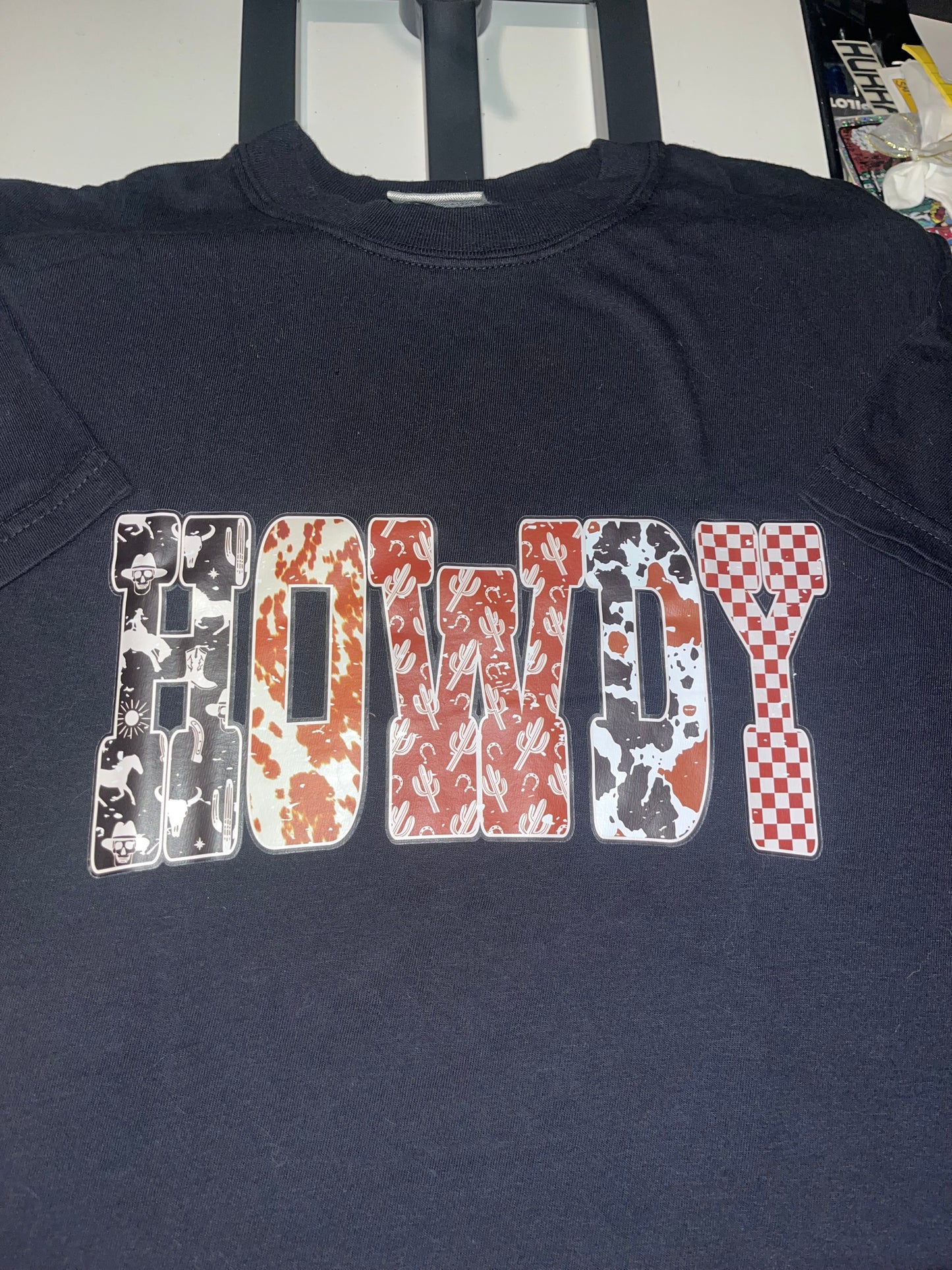 HOWDY Tee